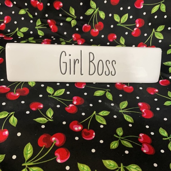 Desktop decor - Picture 2 of 5